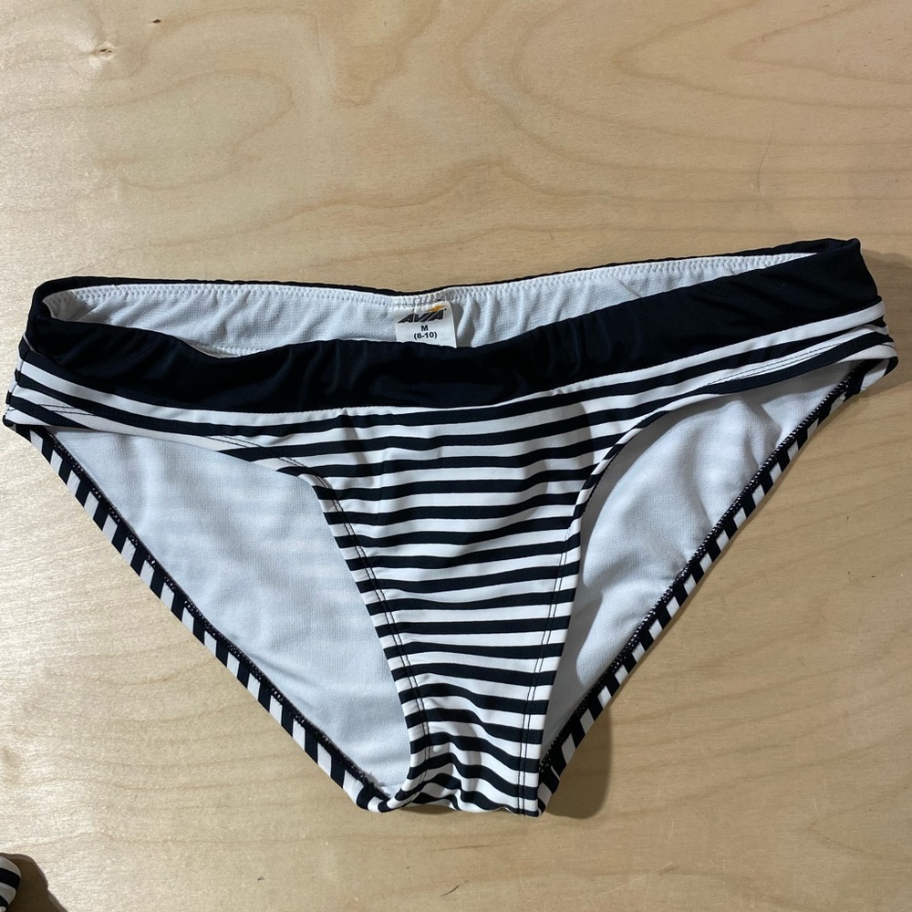 AVIA Black and White Striped Bikini Bottom Medium (8-10) (MW) - Picture 6 of 12